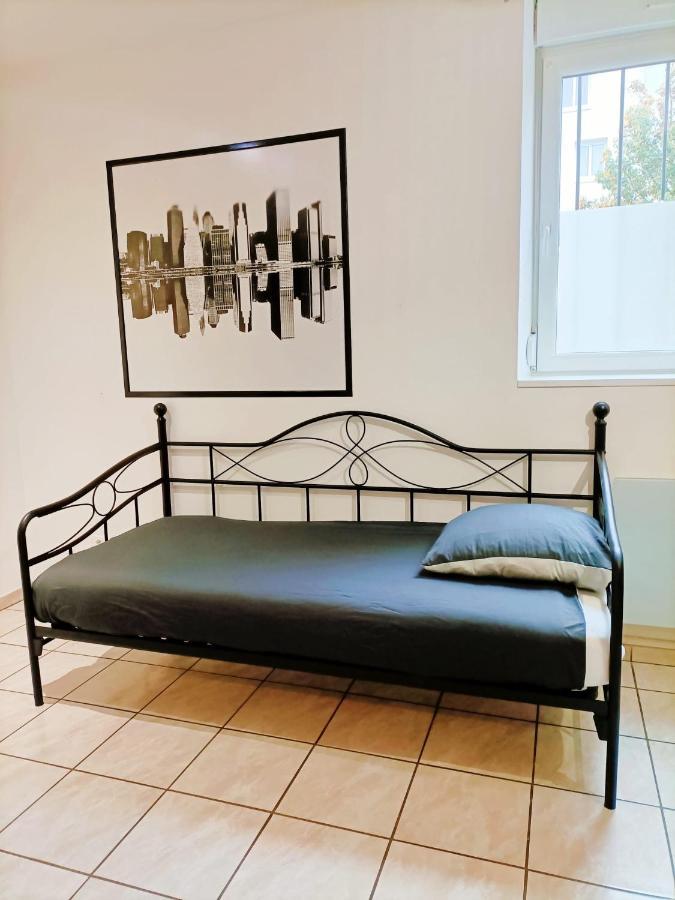 Charmant Studio Proximite Centre-Ville Et Gare Châlons-en-Champagne Zewnętrze zdjęcie